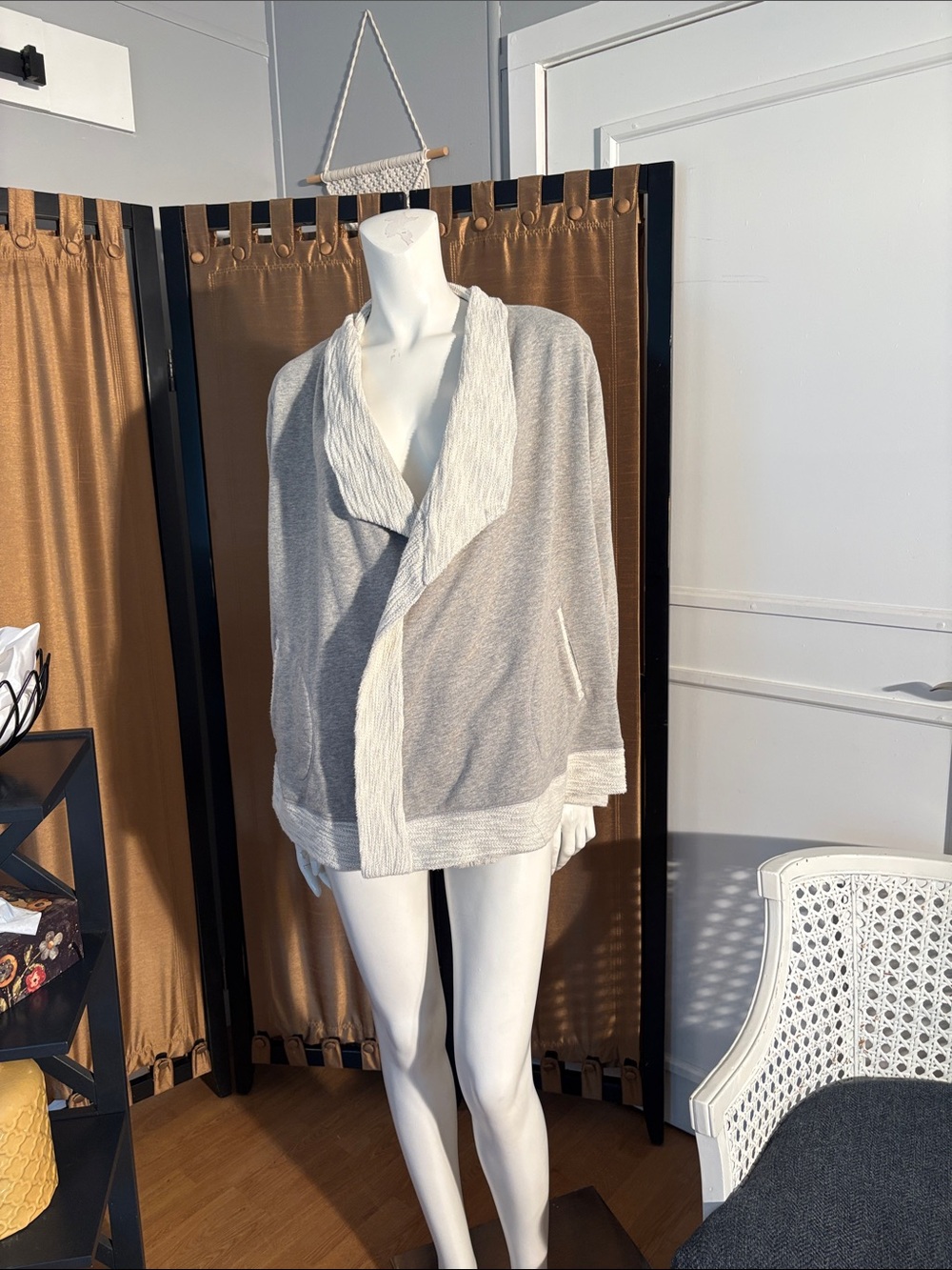 Light Gray Open-Front Knit Cardigan with Cream Trim